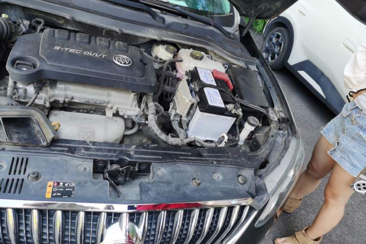Used Buick GT 2015 15N Automatic Elite Version Engine Bay Left