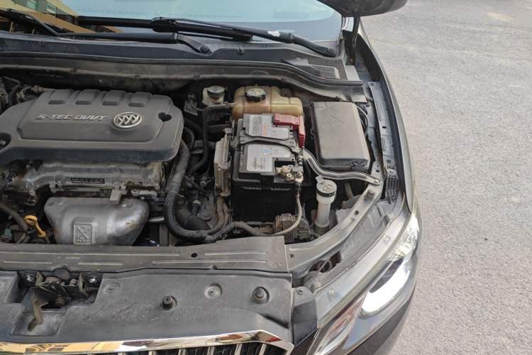 Used Buick GT 2015 15N Automatic Deluxe Edition Engine Bay Left