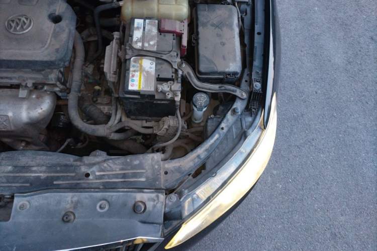 Used Buick GT 2015 15N Automatic Elite Version Engine Bay Left