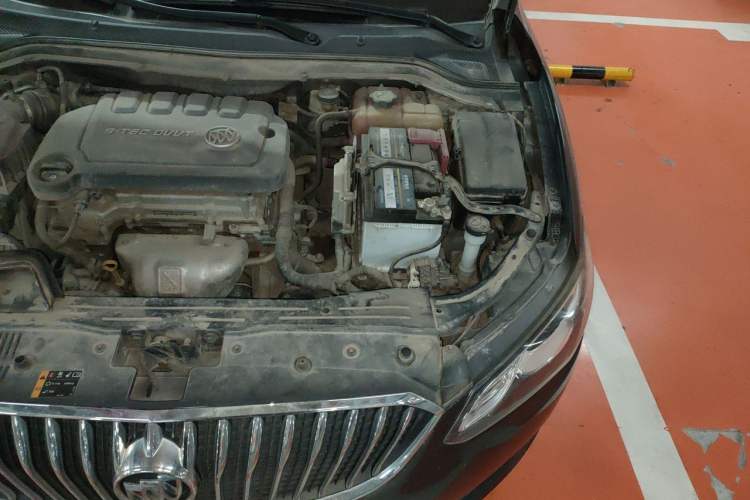 Used Buick GT 2015 15N Automatic Deluxe Edition Engine Bay Left
