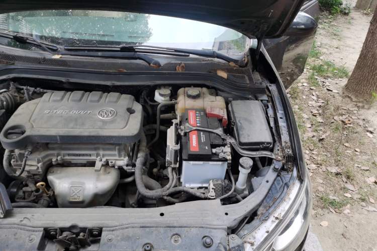 Used Buick GT 2015 15N Manual Elite Edition Engine Bay Left