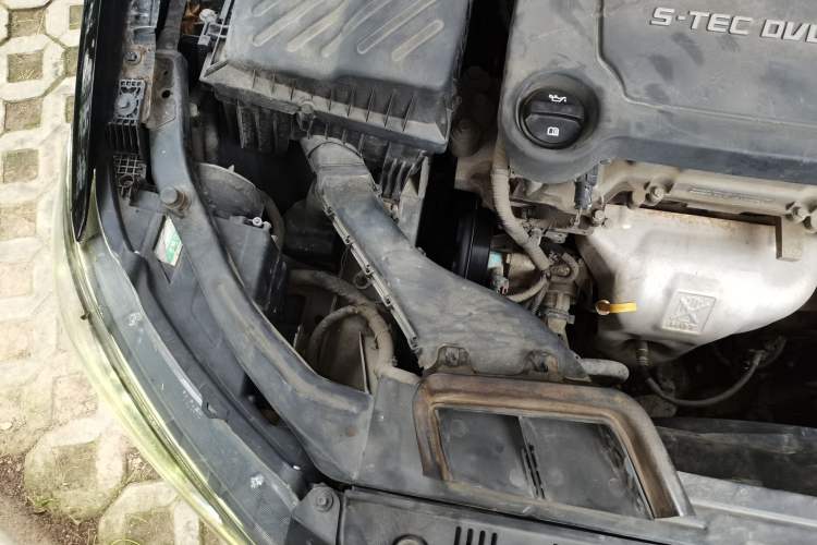 Used Buick GT 2015 15N Automatic Deluxe Edition Engine Bay Right