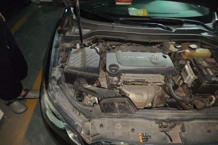 Used Buick GT 2015 15N Automatic Elite Version Engine Bay Right