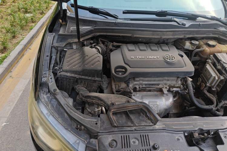 Used Buick GT 2015 15N Automatic Deluxe Edition Engine Bay Right