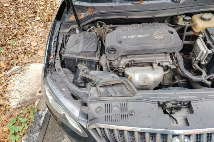 Used Buick GT 2015 15N Automatic Deluxe Edition Engine Bay Right