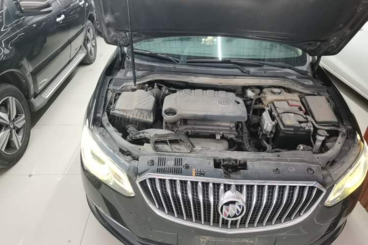 Used Buick GT 2015 15N Automatic Elite Version Engine Bay Right