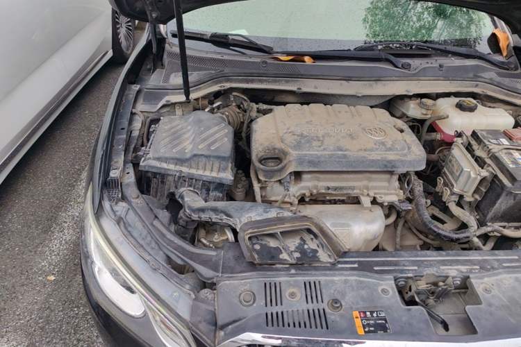 Used Buick GT 2015 15N Manual Entry-Level Trim Engine Bay Right