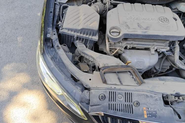 Used Buick GT 2015 15N Manual Entry-Level Trim Engine Bay Right