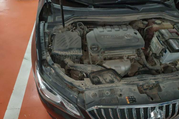 Used Buick GT 2015 15N Automatic Deluxe Edition Engine Bay Right