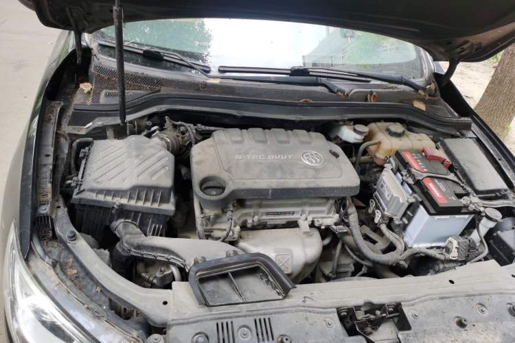 Used Buick GT 2015 15N Manual Elite Edition Engine Bay Right
