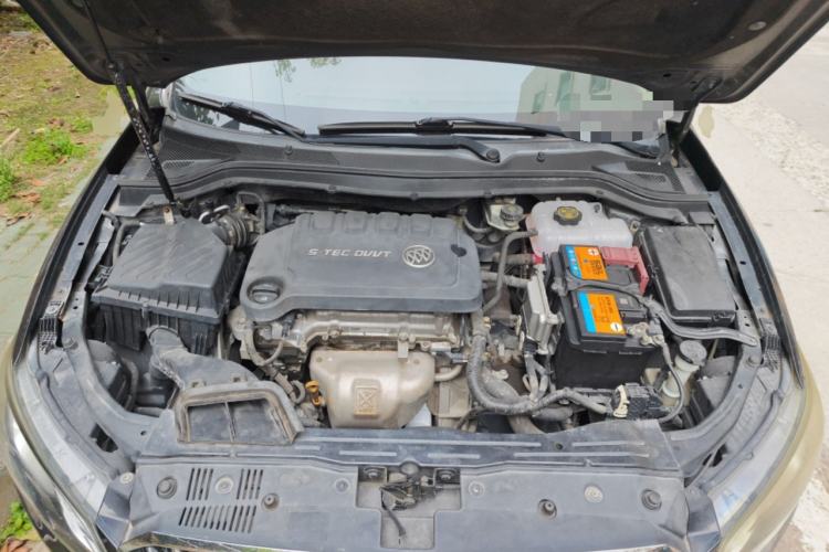 Used Buick GT 2015 15N Automatic Deluxe Edition Engine Bay