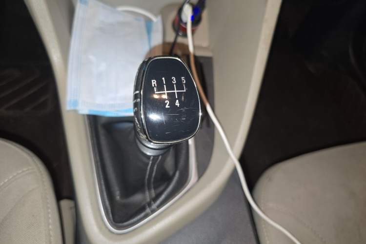 Used Buick GT 2015 15N Manual Elite Edition Gear Lever