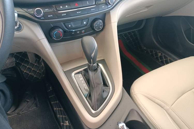 Used Buick GT 2015 15N Automatic Entry-Level Trim Gear Lever