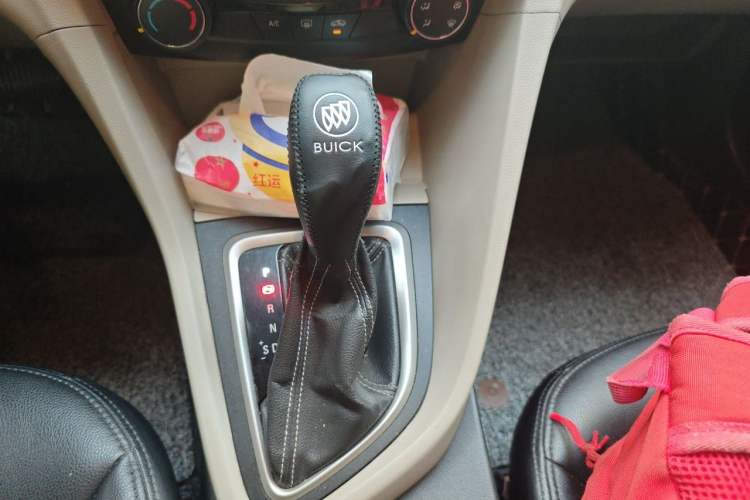 Used Buick GT 2015 18T Dual-Clutch Elite Model Gear Lever