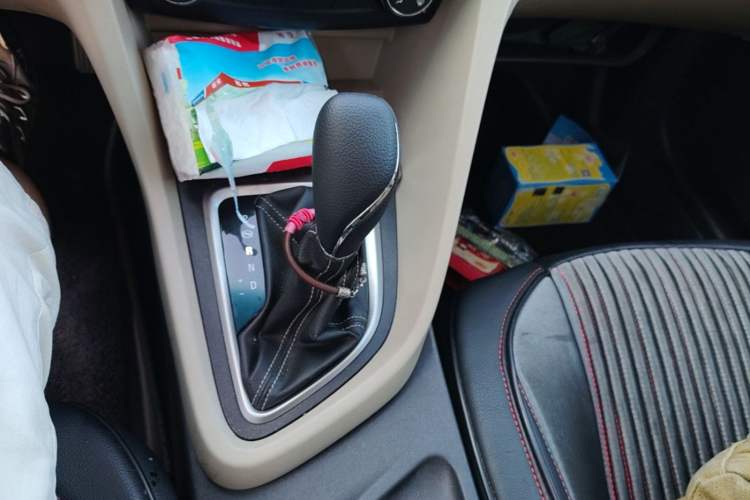 Used Buick GT 2015 15N Automatic Elite Version Gear Lever