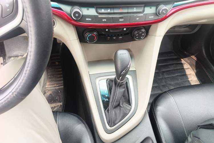 Used Buick GT 2015 18T Dual-Clutch Elite Model Gear Lever
