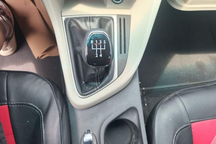 Used Buick GT 2015 15N Manual Elite Edition Gear Lever
