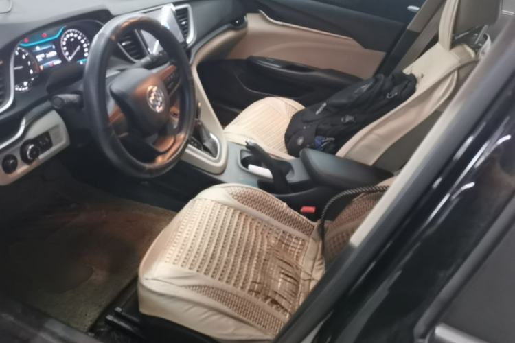 Used Buick GT 2015 15N Automatic Elite Version Left Front Seat