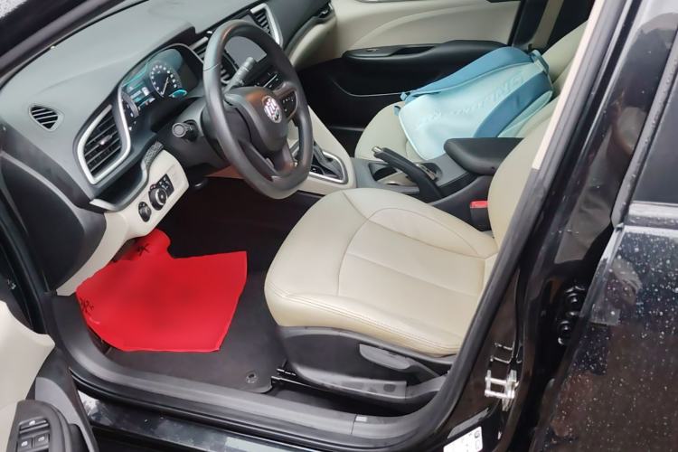 Used Buick GT 2015 15N Automatic Elite Version Left Front Seat
