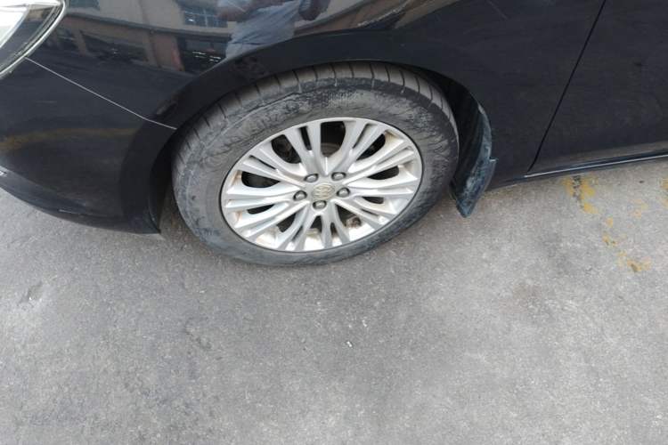 Used Buick GT 2015 15N Automatic Elite Version Left Front Wheel Hub