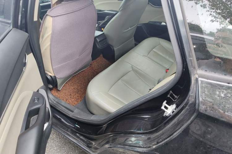Used Buick GT 2015 15N Manual Entry-Level Trim Left Rear Seat