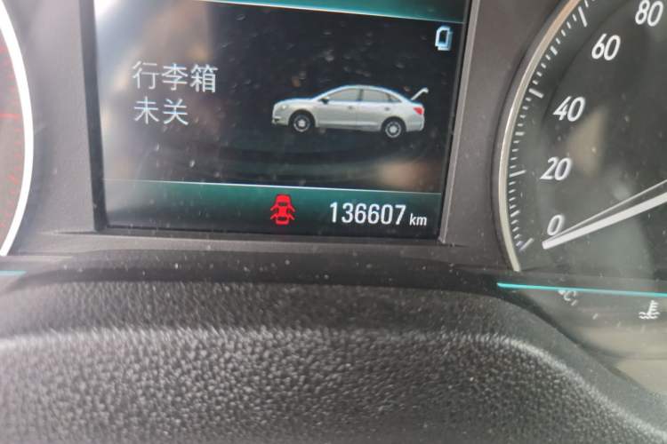 Used Buick GT 2015 15N Manual Elite Edition Odometer Close Up