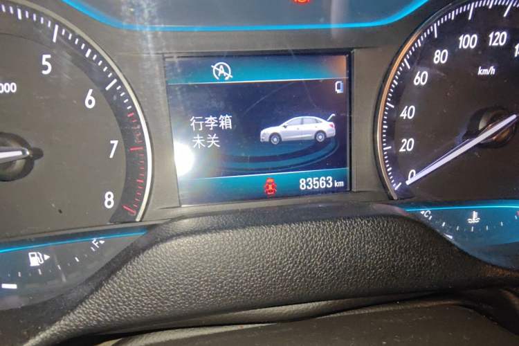 Used Buick GT 2015 15N Manual Elite Edition Odometer Close Up