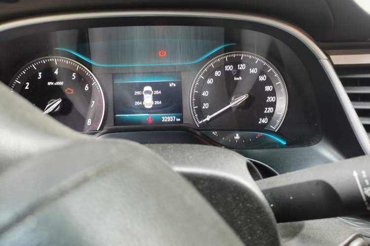 Used Buick GT 2015 15N Manual Elite Edition Odometer Close Up