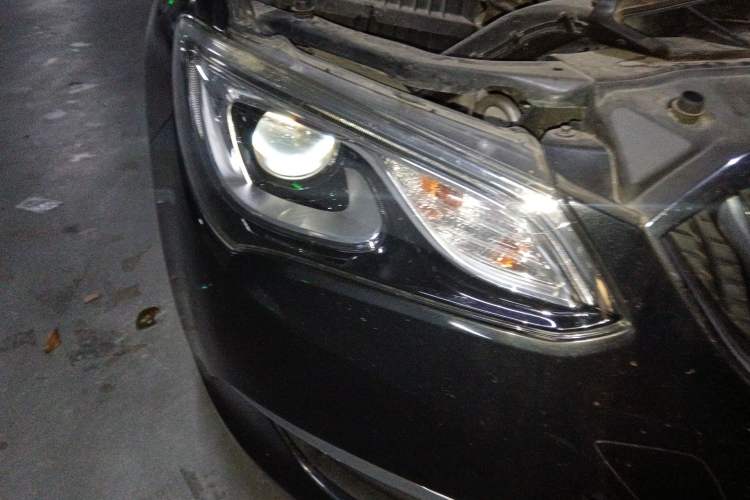 Used Buick GT 2015 15N Manual Entry-Level Trim Right Front Headlight