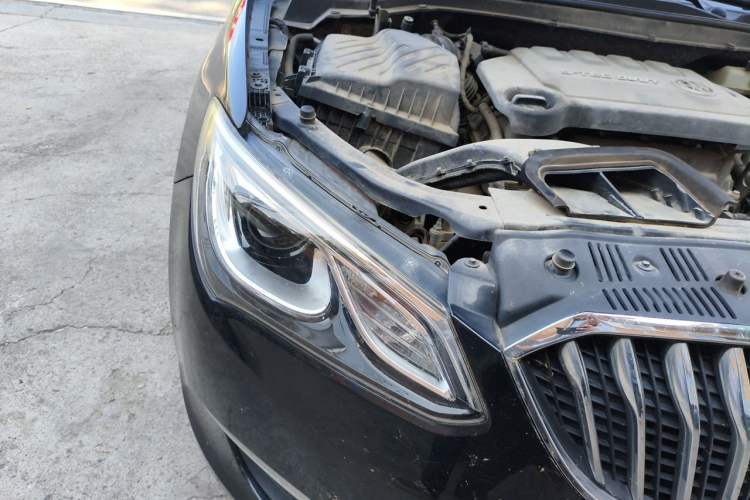 Used Buick GT 2015 15N Automatic Elite Version Right Front Headlight