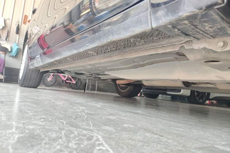 Used Buick GT 2015 15N Automatic Elite Version Right Side Sill