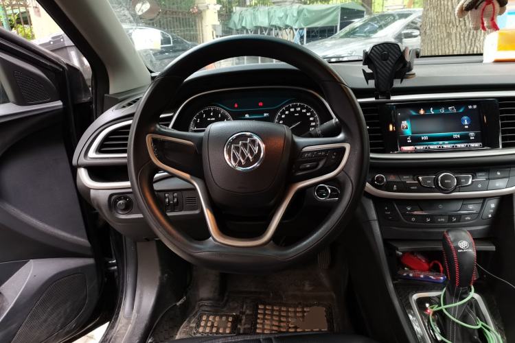 Used Buick GT 2015 15N Automatic Deluxe Edition Steering Wheel