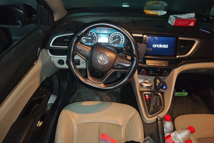 Used Buick GT 2015 15N Automatic Elite Version Steering Wheel