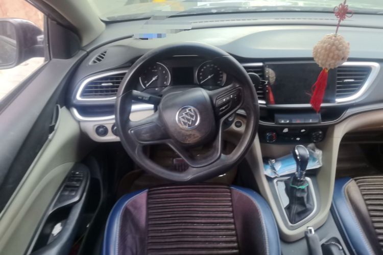 Used Buick GT 2015 15N Automatic Elite Version Steering Wheel