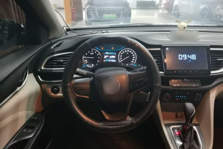 Used Buick GT 2015 15N Automatic Elite Version Steering Wheel
