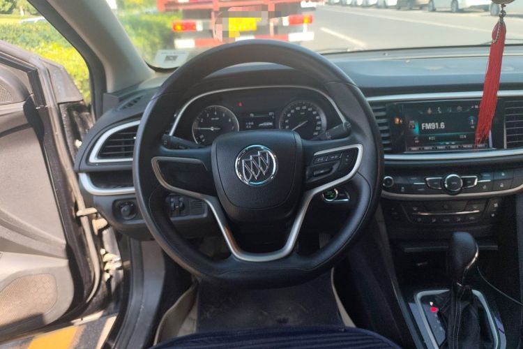Used Buick GT 2015 15N Automatic Deluxe Edition Steering Wheel