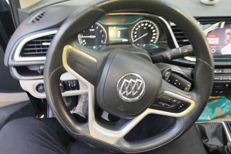 Used Buick GT 2015 15N Manual Elite Edition Steering Wheel
