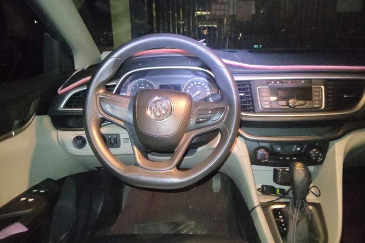 Used Buick GT 2015 15N Automatic Elite Version Steering Wheel