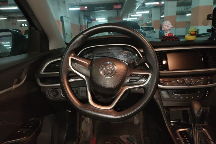 Used Buick GT 2015 15N Automatic Deluxe Edition Steering Wheel