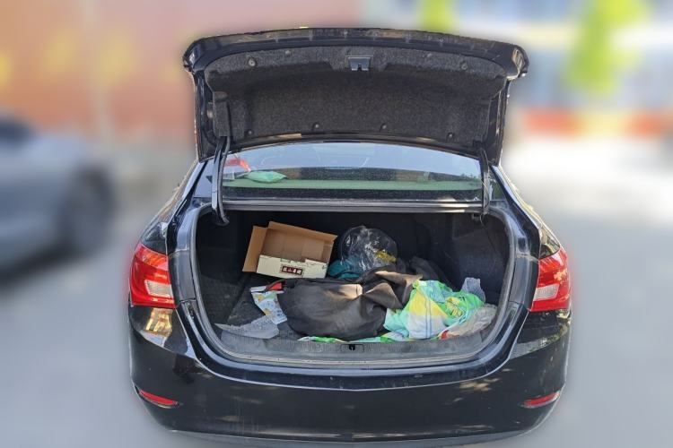 Used Buick GT 2015 15N Manual Entry-Level Trim Trunk