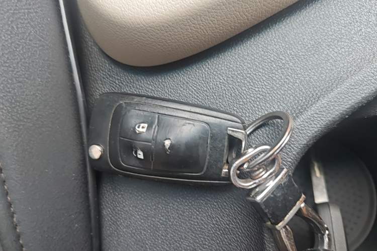 Used Buick GT 2015 15N Automatic Elite Version Vehicle Key