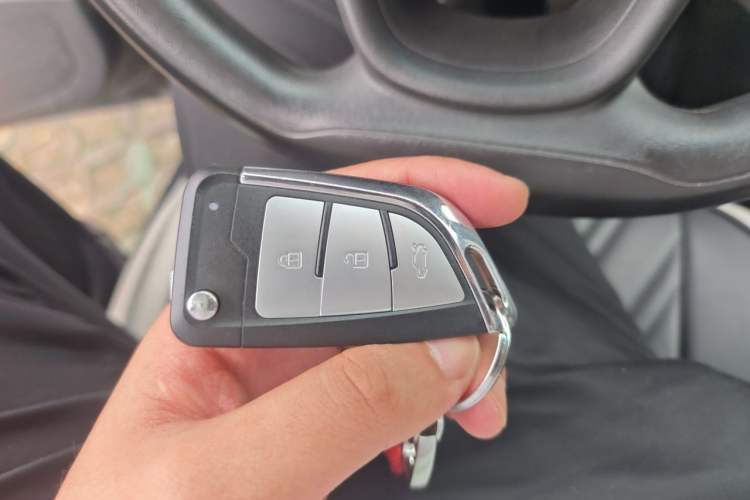 Used Buick GT 2015 15N Manual Elite Edition Vehicle Key