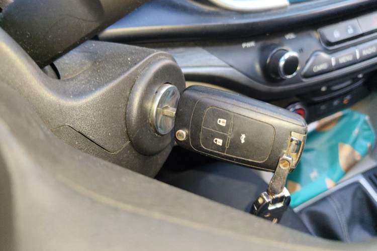 Used Buick GT 2015 15N Manual Elite Edition Vehicle Key