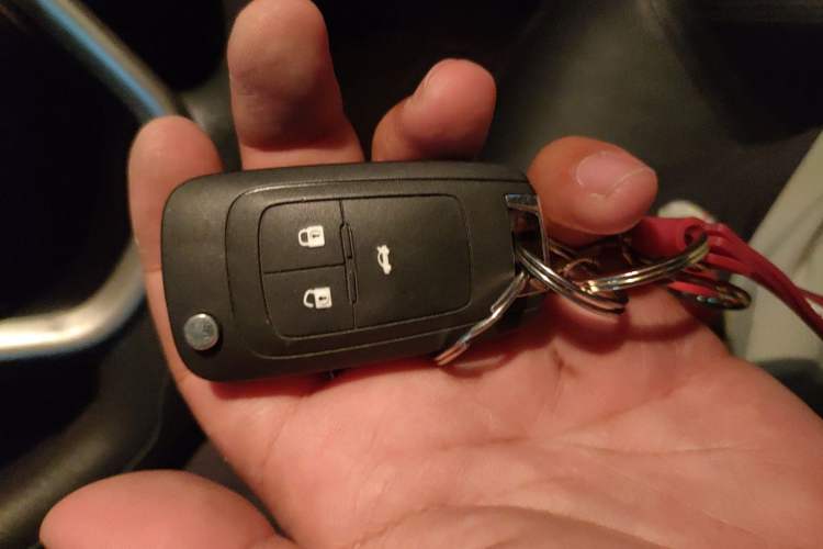 Used Buick GT 2015 15N Automatic Deluxe Edition Vehicle Key