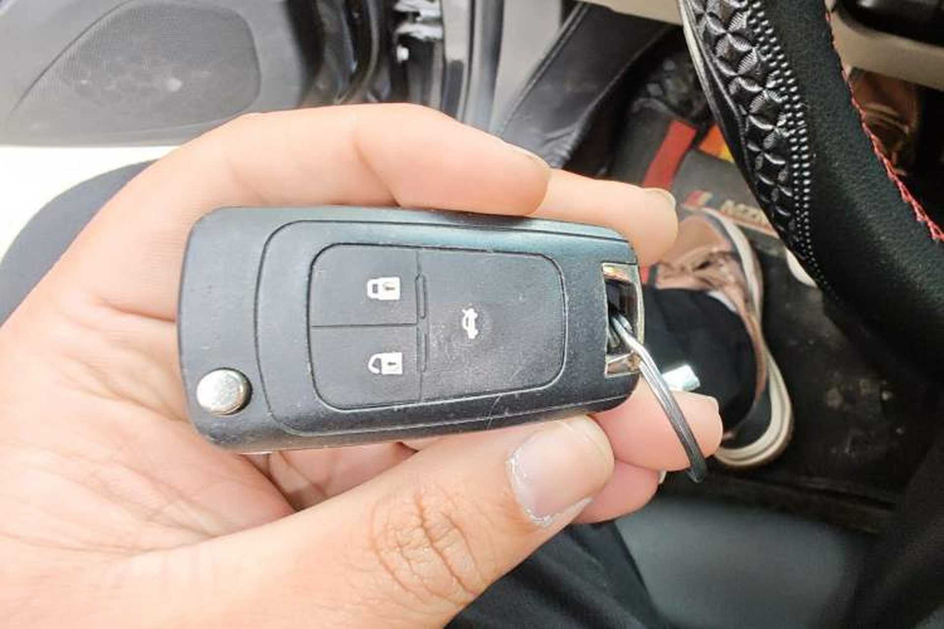 Used Buick GT 2015 15N Automatic Deluxe Edition Vehicle Key