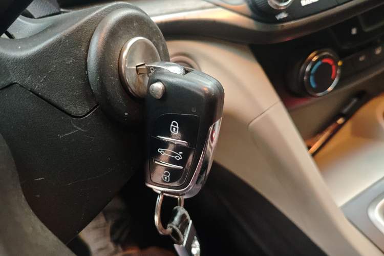Used Buick GT 2015 15N Automatic Elite Version Vehicle Key