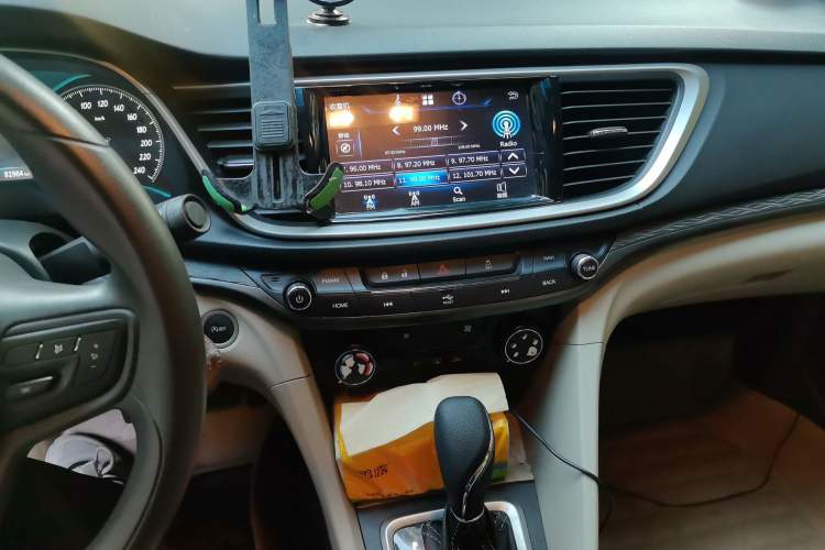 Used Buick GT 2015 15N Automatic Elite Version Audio And AC Panel