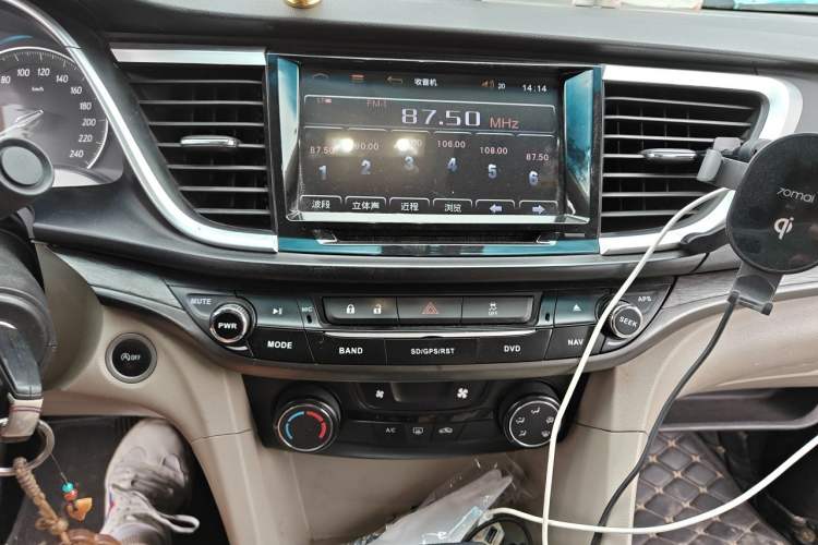 Used Buick GT 2015 15N Automatic Elite Version Audio And AC Panel