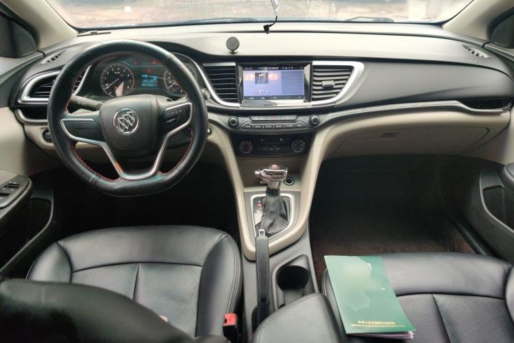 Used Buick GT 2015 15N Automatic Entry-Level Trim Center Console