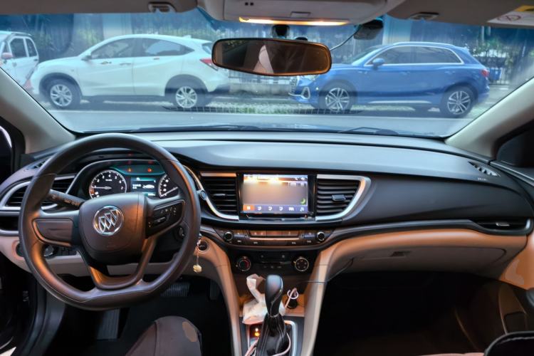 Used Buick GT 2015 15N Automatic Entry-Level Trim Center Console